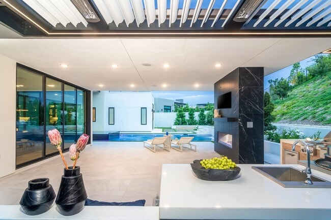 Foto del edificio - 5369 Aurora Summit Trails