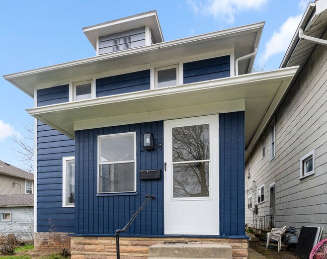 Building Photo - New 3 bed listing downtown Fort Wayne! *MO...