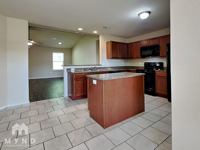 Building Photo - 100 Cedar Creek Loop