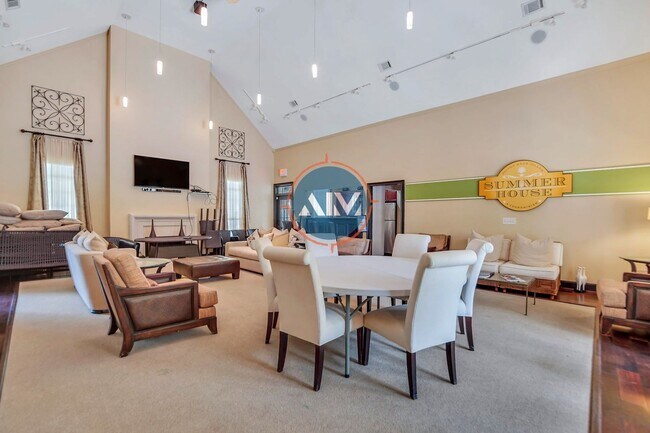 Building Photo - Spacious 2BR Condo with Resort Amenities - Exciting Interior Updates Coming Soon!