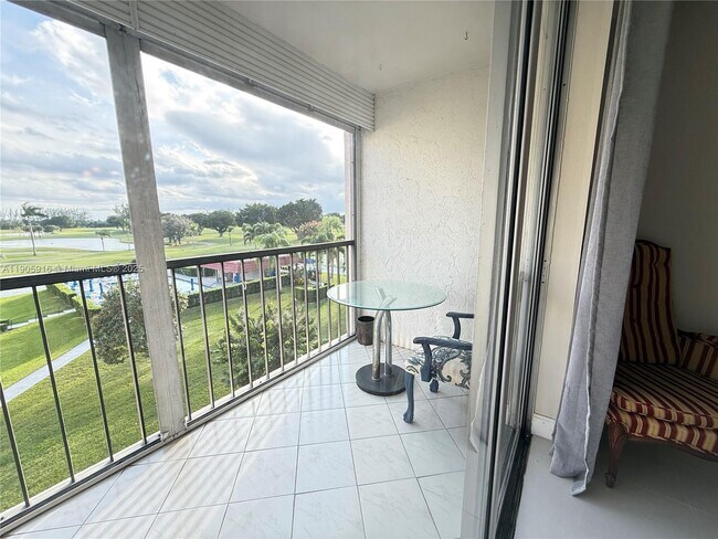 Building Photo - 8900 Washington St