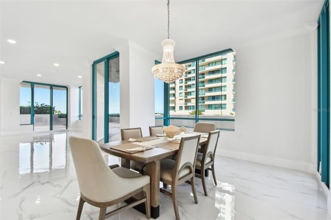Foto del edificio - 1560 Gulf Blvd