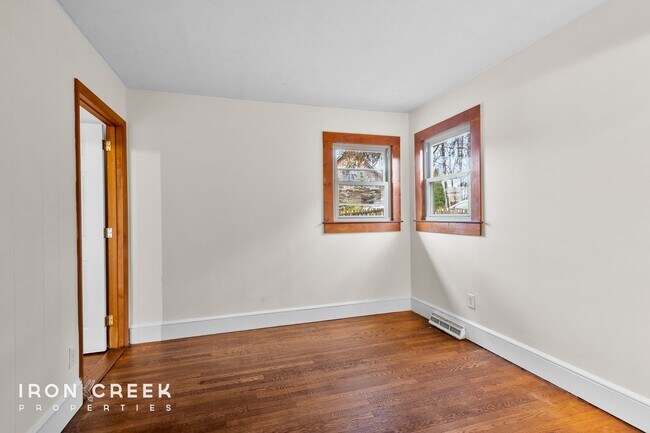 Building Photo - Beautifully Updated Three-Bedroom Rancher ...