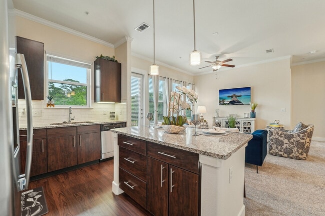 Kitchen - Ivy Point Kingwood