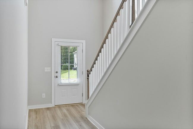 Building Photo - 1420 Brookhaven Dr