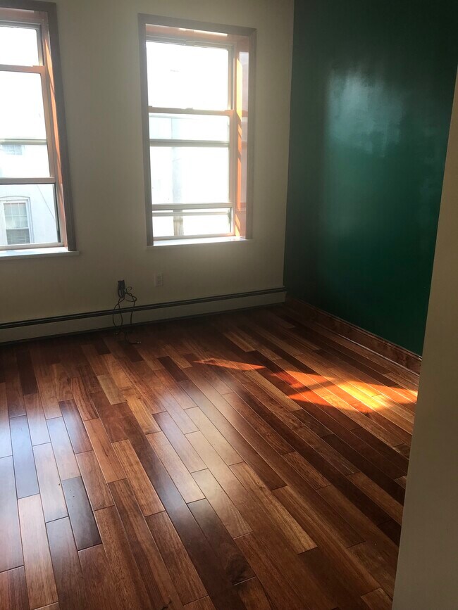 Foto del edificio - 7922 5th Ave