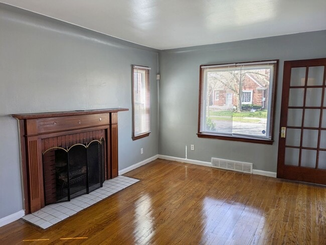 Building Photo - 10758 Marne St