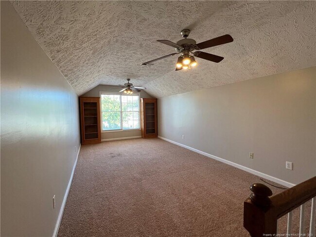 Foto del edificio - 2503 Cameron Woods Ln
