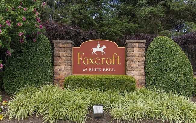 Building Photo - Gorgeous 3-Bedroom Townhome at Foxcroft of...