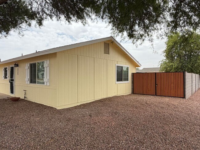 Building Photo - Single Story 2 Bedroom/ 1 Bath Chandler Home No HOA