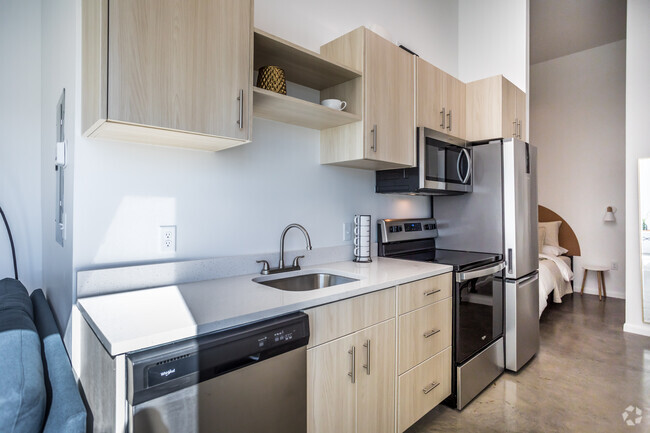 0 BR, 1 BA - 385SF - Hilltop Lofts