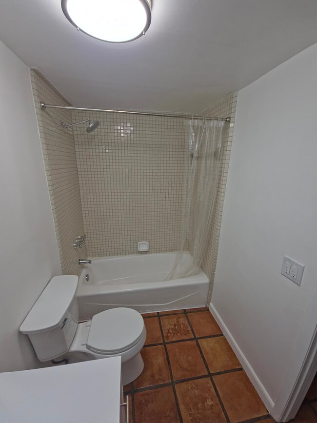 Bathroom - 2020 NE 4th Ave