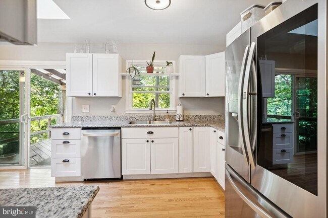 Foto del edificio - 2201 Gore Dr