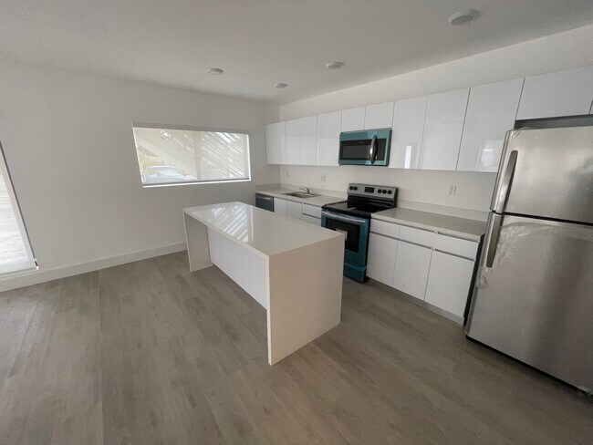 Foto del edificio - 151 SW 15th St