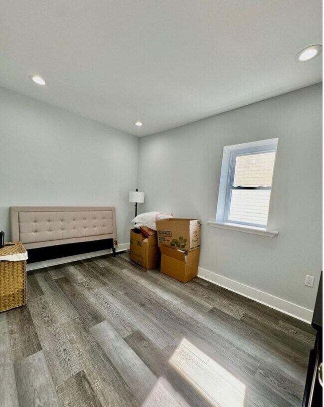 Foto del edificio - 4530 Salmon St