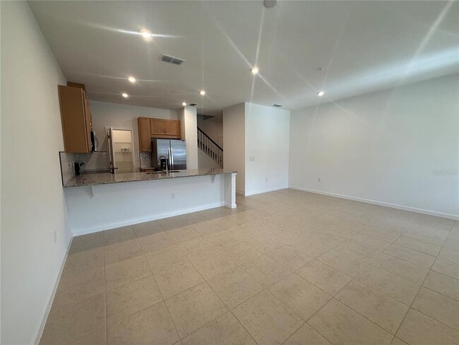 Building Photo - 9828 Walkway Dr