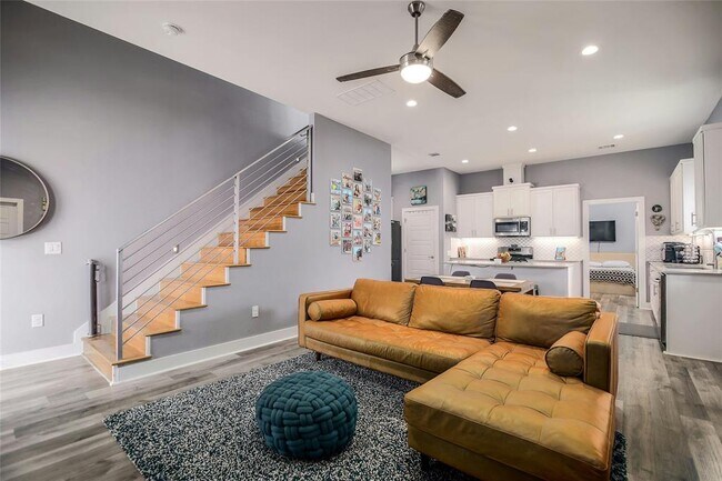 Foto del edificio - 7607 Providence Ave