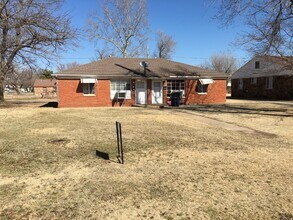 Building Photo - 1324 W Rupe Ave