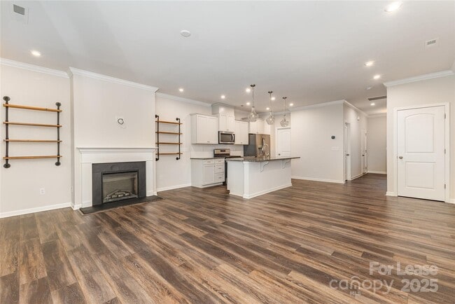 Building Photo - 17112 Carolina Hickory Dr