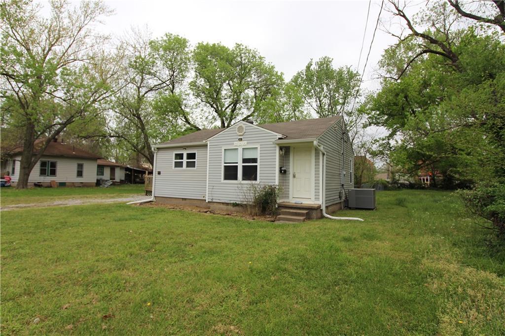 Primary Photo - 203 SE 7th St