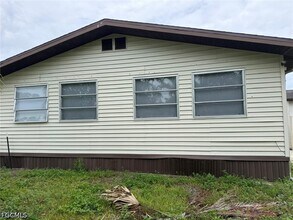 Building Photo - 130 Lantern Pl