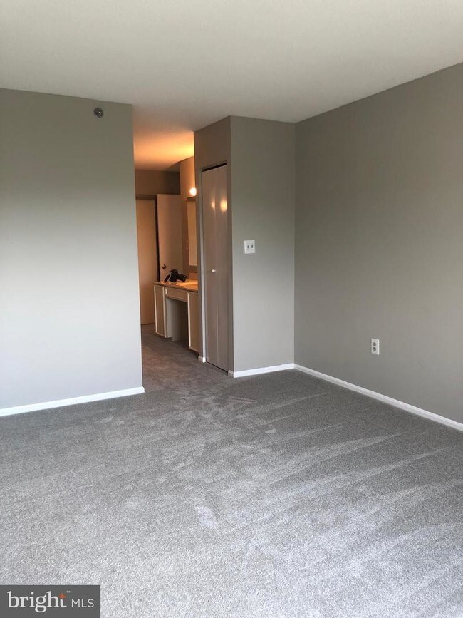 Foto del edificio - 3330 N Leisure World Blvd
