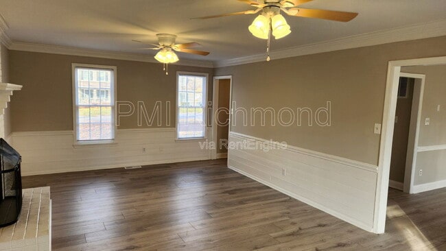 Foto del edificio - 4606 Wind Pl