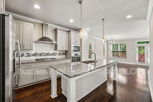 Foto del edificio - 1231 Ridenour Ln