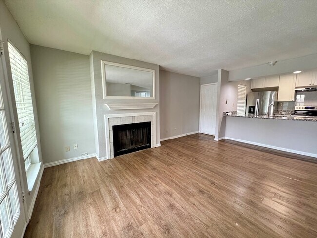 Building Photo - 5981 Arapaho Rd