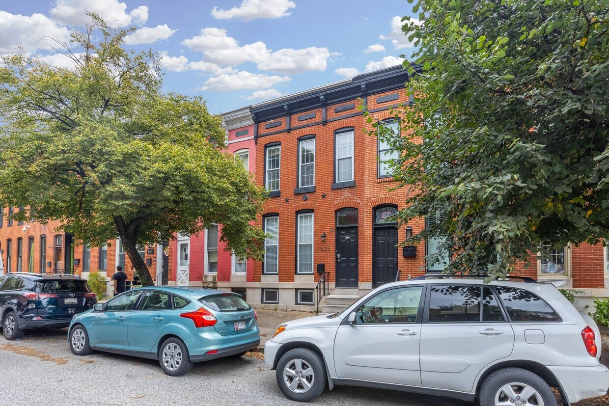 Foto principal - Beautiful 3 bedroom 3 bathroom townhouse in Federal Hill