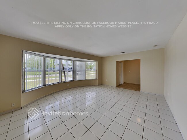Building Photo - 9411 SW 192nd Dr