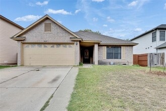 Building Photo - 6612 Piedras Blanco Dr