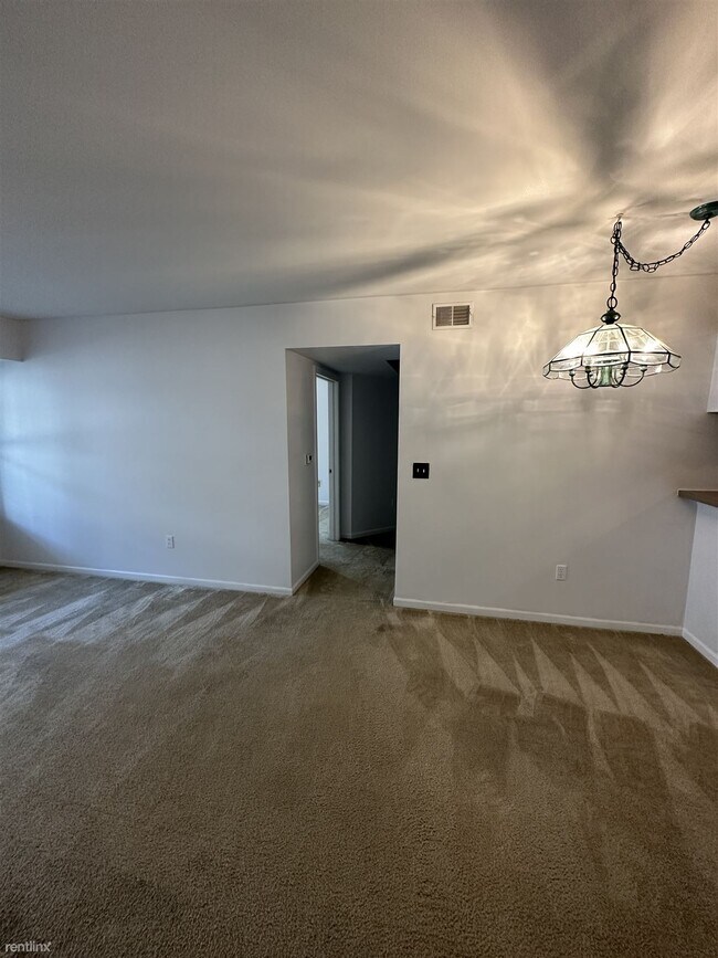 Foto del edificio - 2 br, 2 bath Condo - 2253 South Main Stree...