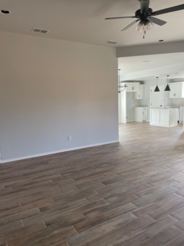 Foto del edificio - 3631 120th St