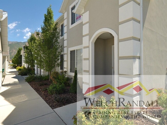 Building Photo - 2 Bed and 1.5 Bath South Ogden Townhome UT!