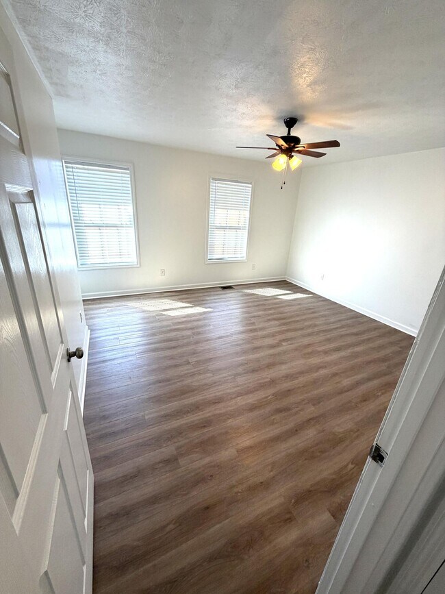 Foto del edificio - 2002 Brooklyn Blvd