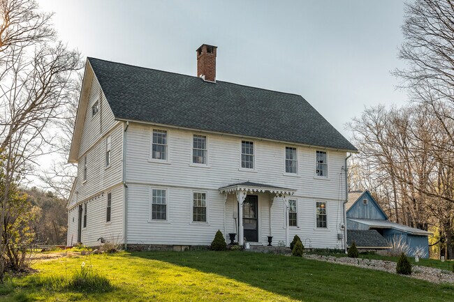 Building Photo - 3 Botsford Hill Rd