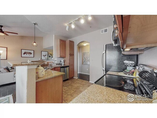 Foto del edificio - 1450 Blue Sky Way