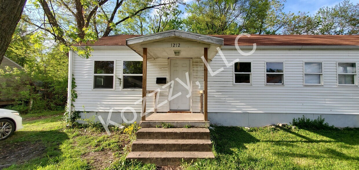 Primary Photo - 1212 Negley Ave