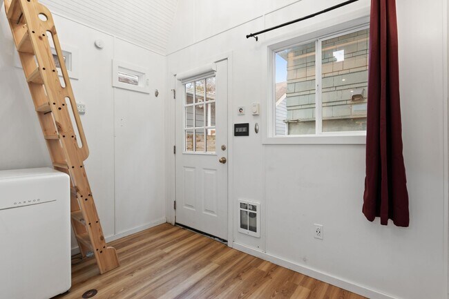 Foto del edificio - 756 N 103rd St