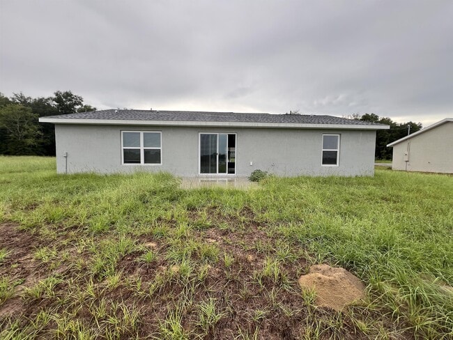 Building Photo - 9 Maple Ln