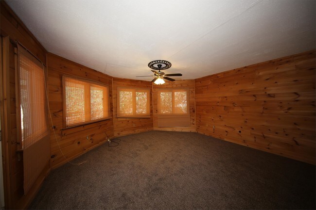 Foto del edificio - 816 Maple Hill Way