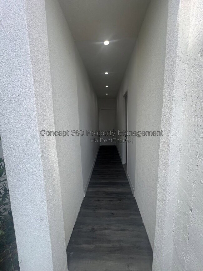 Building Photo - 5512 N Long Beach Blvd