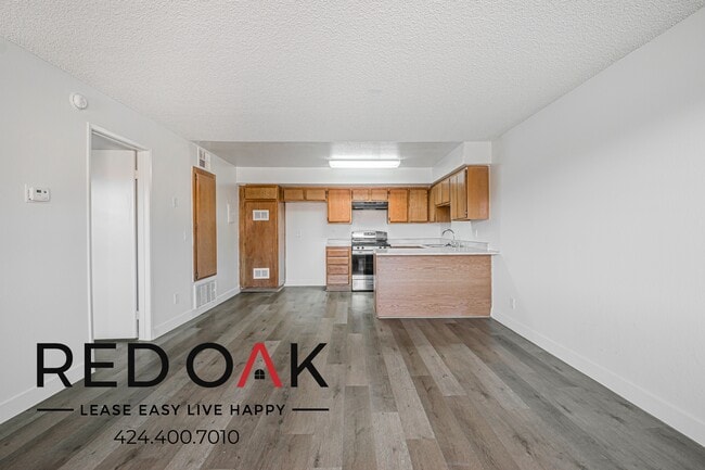 Building Photo - 6601 Victoria Ave