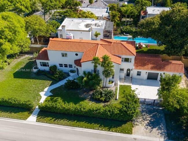 Photo - 3190 Sheridan Ave (Miami Beach, FL) House