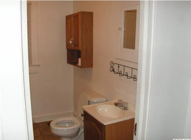 Foto del edificio - 401 Celia St