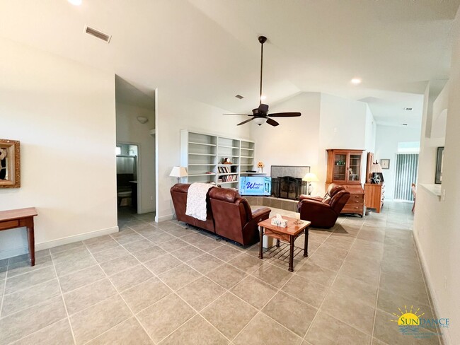 Foto del edificio - Custom home in the heart of Fort Walton Be...