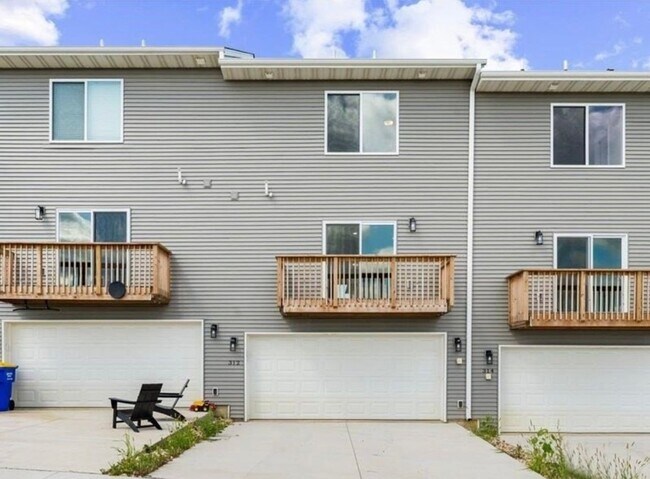 Building Photo - Brand New Construction