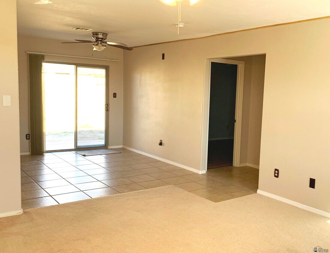 Building Photo - 36360 Margaret St