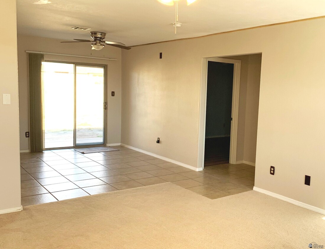 Foto del edificio - 36360 Margaret St